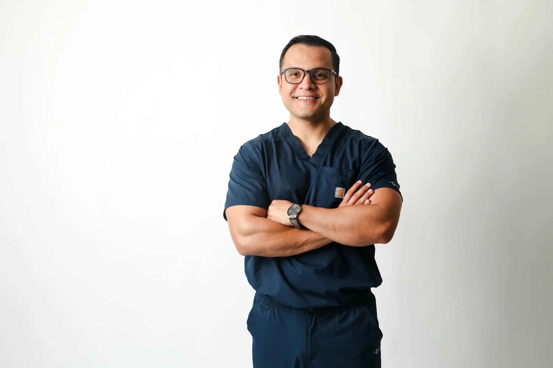 Dr. Luis Gabriel Correa, en su fotografía original de Wix